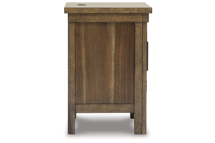 Moriville Chairside End Table (T731-7)