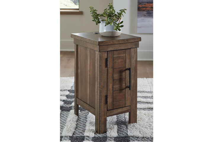 Moriville Chairside End Table (T731-7)