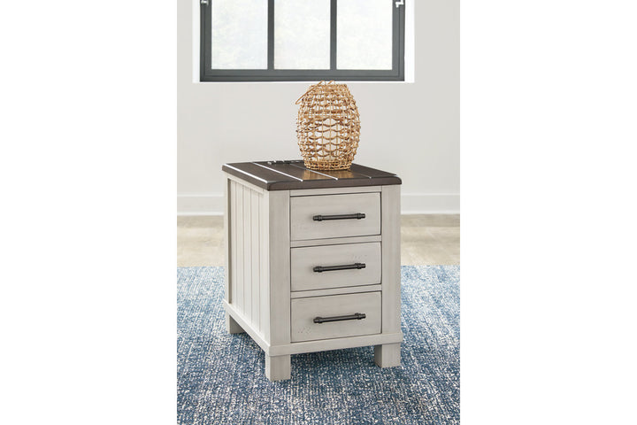 Darborn Chairside End Table (T796-7)