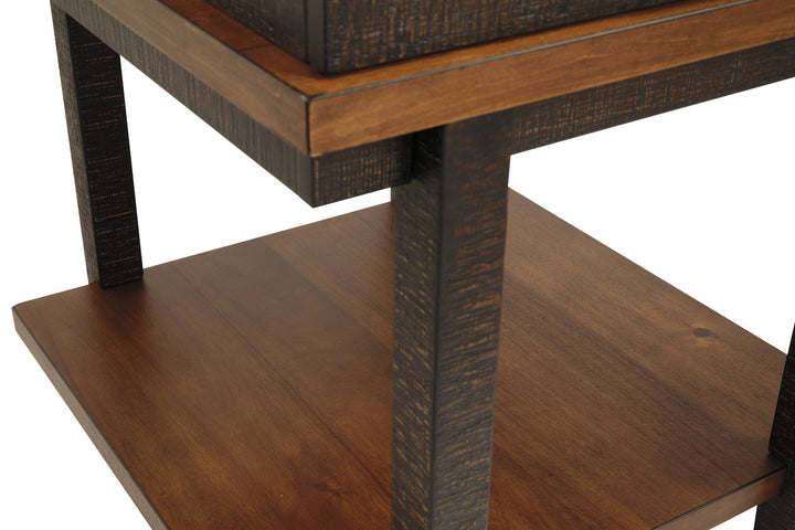 Stanah End Table (T892-3)