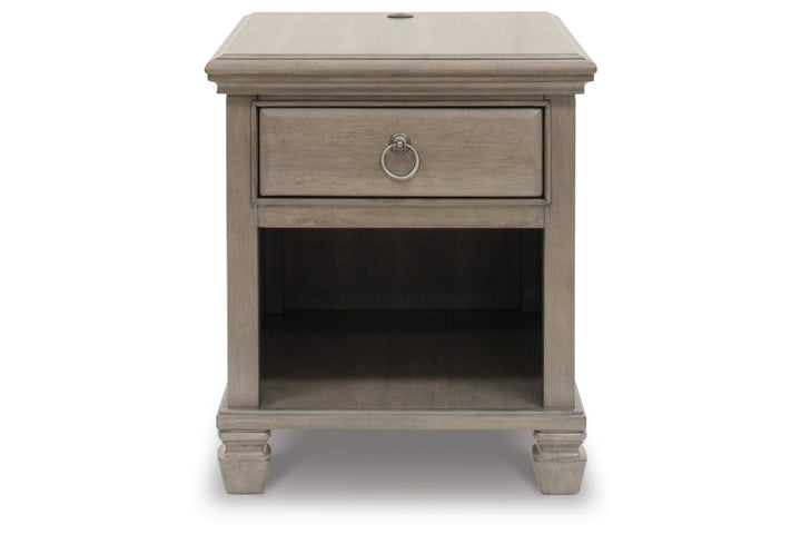 Lexorne End Table (T924-3)