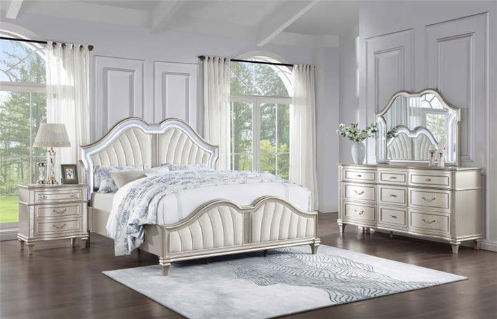 Evangeline 4-piece Upholstered Platform California King Bedroom Set Ivory and Silver Oak (223391KW-S4)