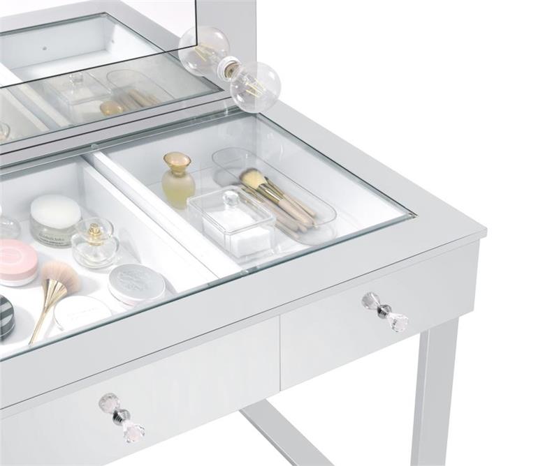 Umbridge 3-drawer Vanity with Lighting Chrome and White (935934)