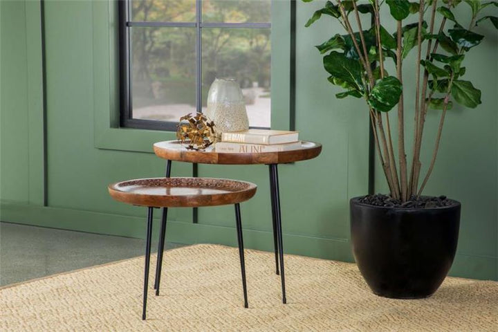 Nuala 2-piece Round Nesting Table with Tripod Tapered Legs Honey and Black (935984)