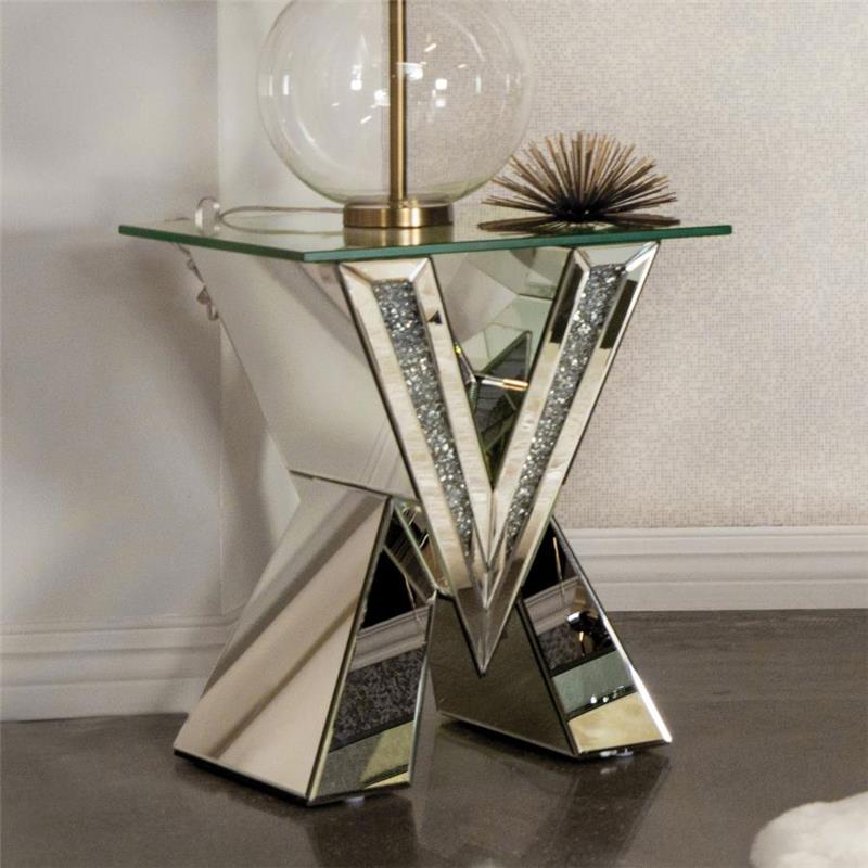 Taffeta V-shaped End Table with Glass Top Silver (723447)