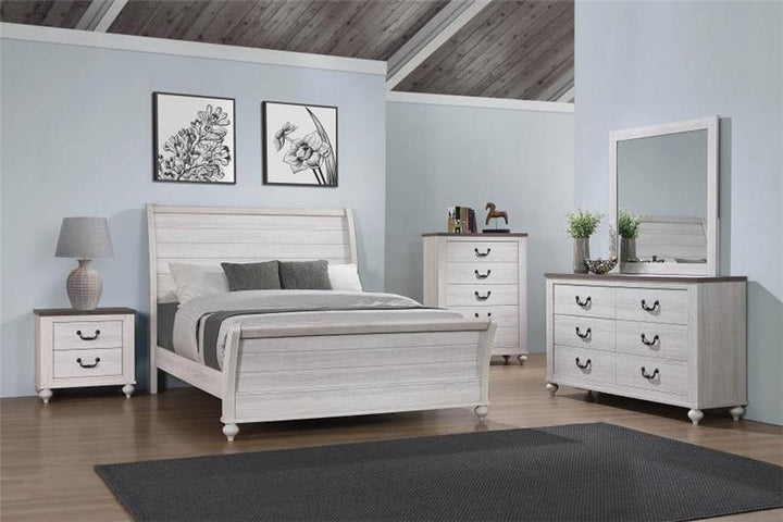 Stillwood 5-piece Eastern King Panel Bedroom Set Vintage Linen (223281KE-S5)