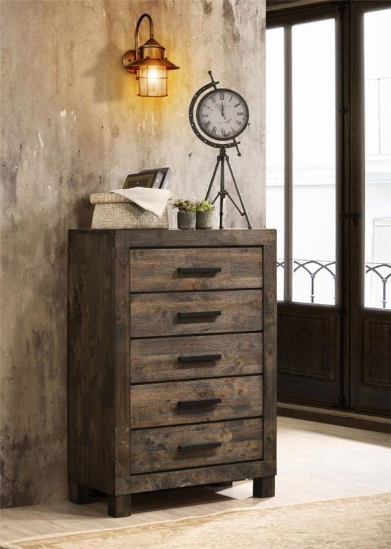 Woodmont 5-drawer Chest Rustic Golden Brown (222635)