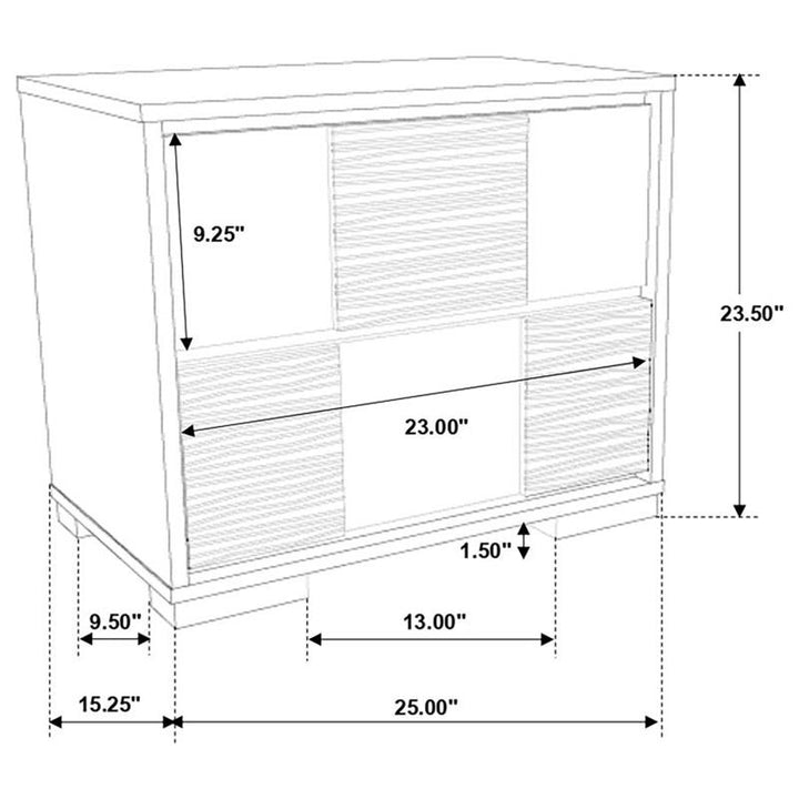 Blacktoft 4-piece Eastern King Panel Bedroom Set Black (207101KE-S4)