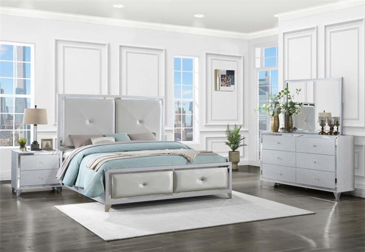 Larue 4-piece Tufted Queen Bedroom Set Silver (224491Q-S4)