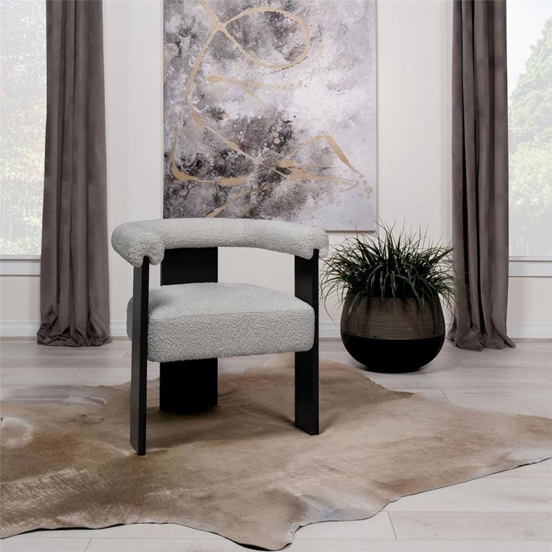 ACCENT CHAIR (903149)